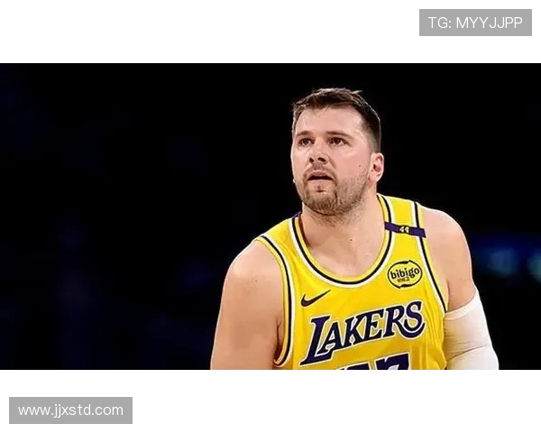 湖人将东契奇顶薪续约! 湖人将东契奇顶薪续约!