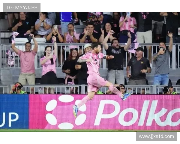 梅西在迈阿密国际对亚特兰大联比赛中表现出色荣膺全场最佳球员